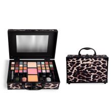 loader for Magic Studio Wild Safari kozmetický kufrík s dekoratívnou kozmetikou